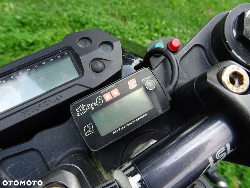 Suzuki GSX-R - 30
