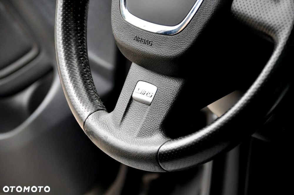 Skoda Octavia 2.0 TDI CR DPF RS - 24