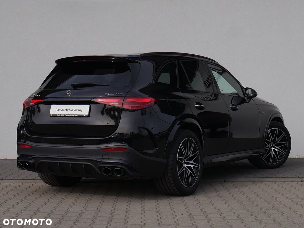 Mercedes-Benz GLC - 4