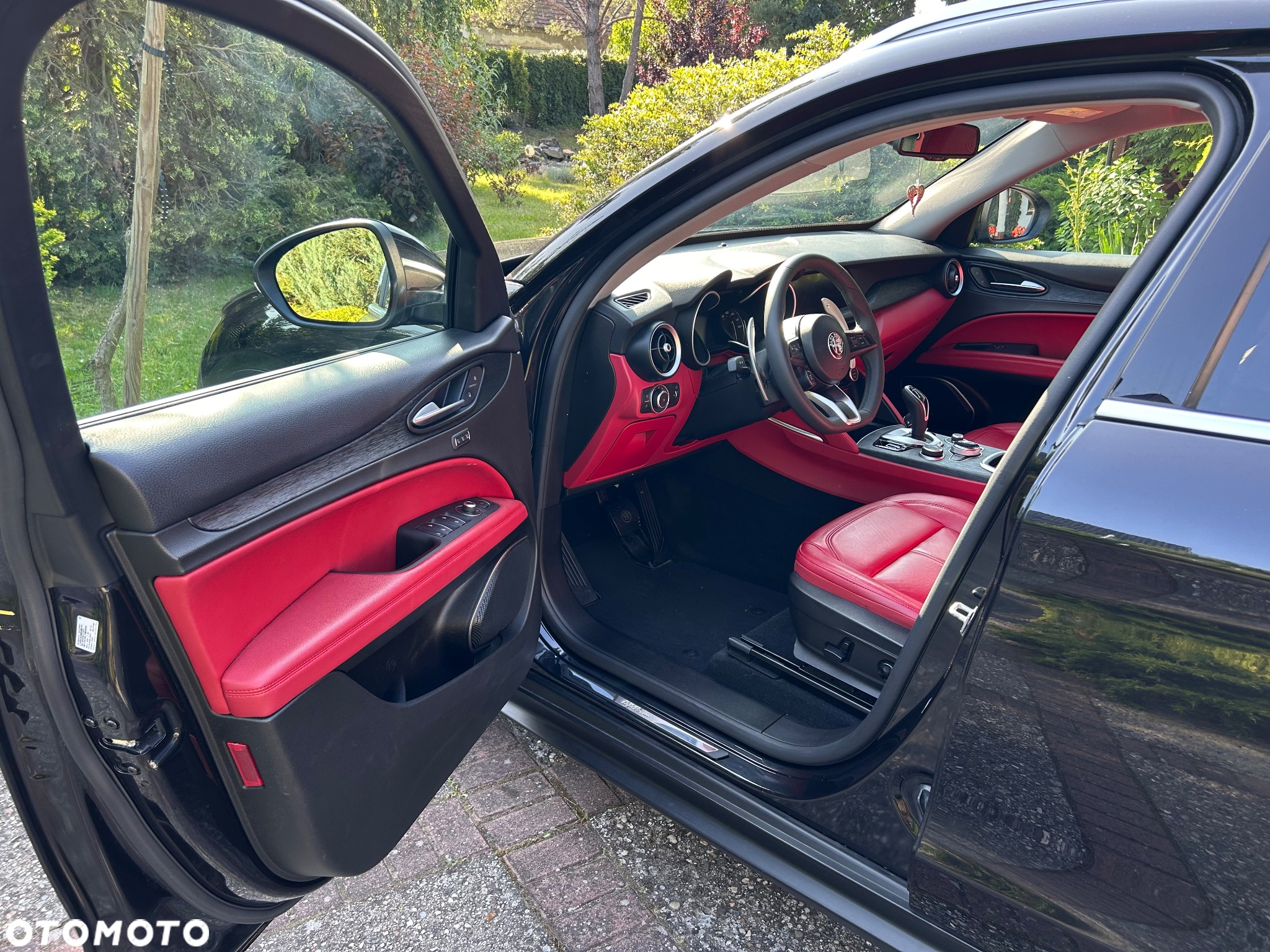 Alfa Romeo Stelvio - 12