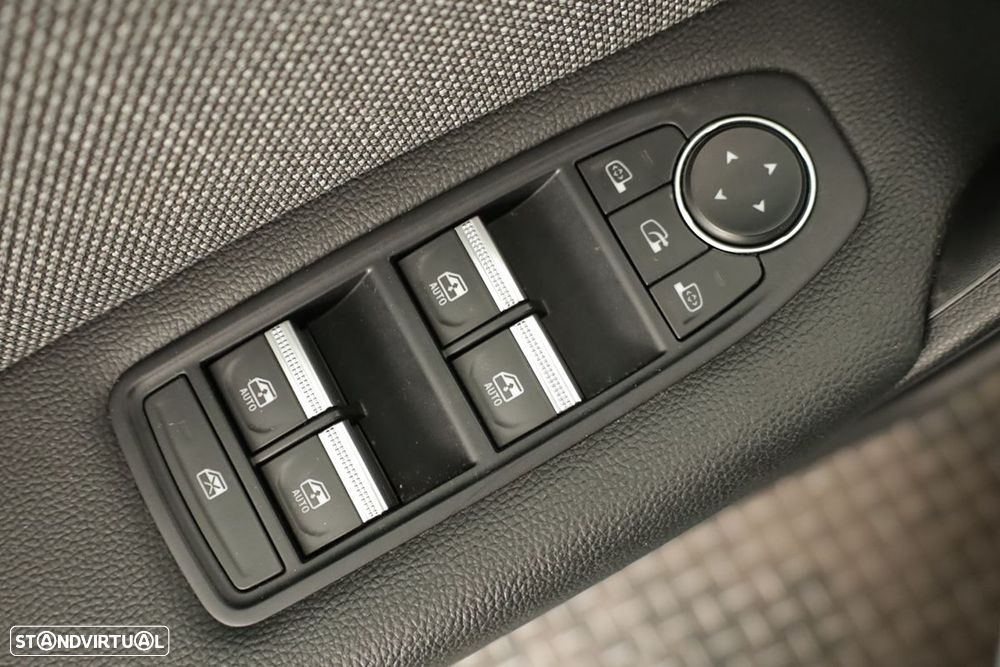 Renault Captur 1.0 TCe Techno Bi-Fuel - 20