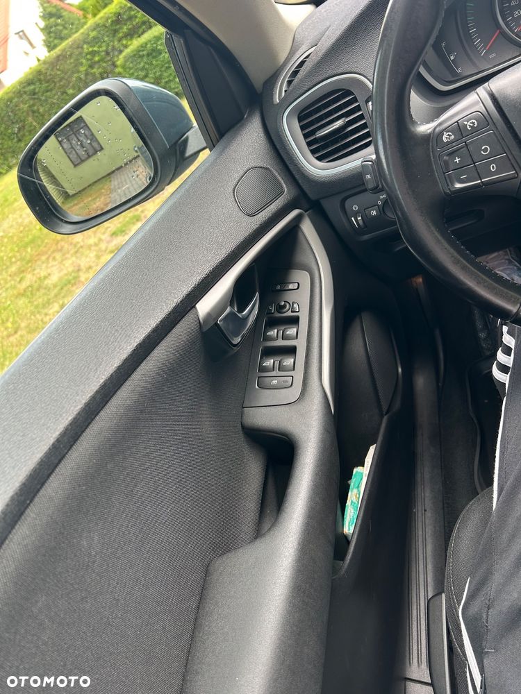 Volvo V40 D2 Kinetic - 14