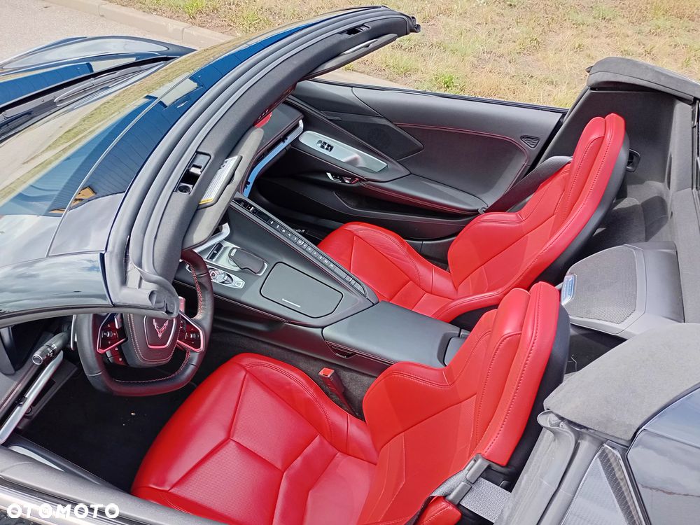 Chevrolet Corvette - 32