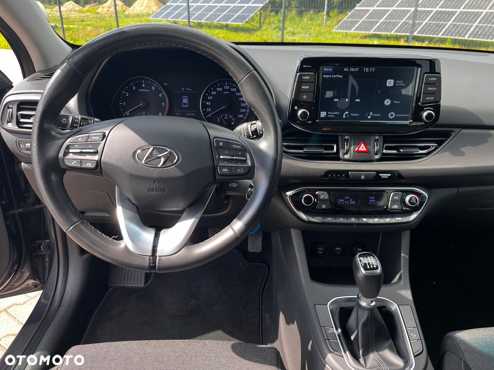 Hyundai i30 1.5 DPI Comfort - 10