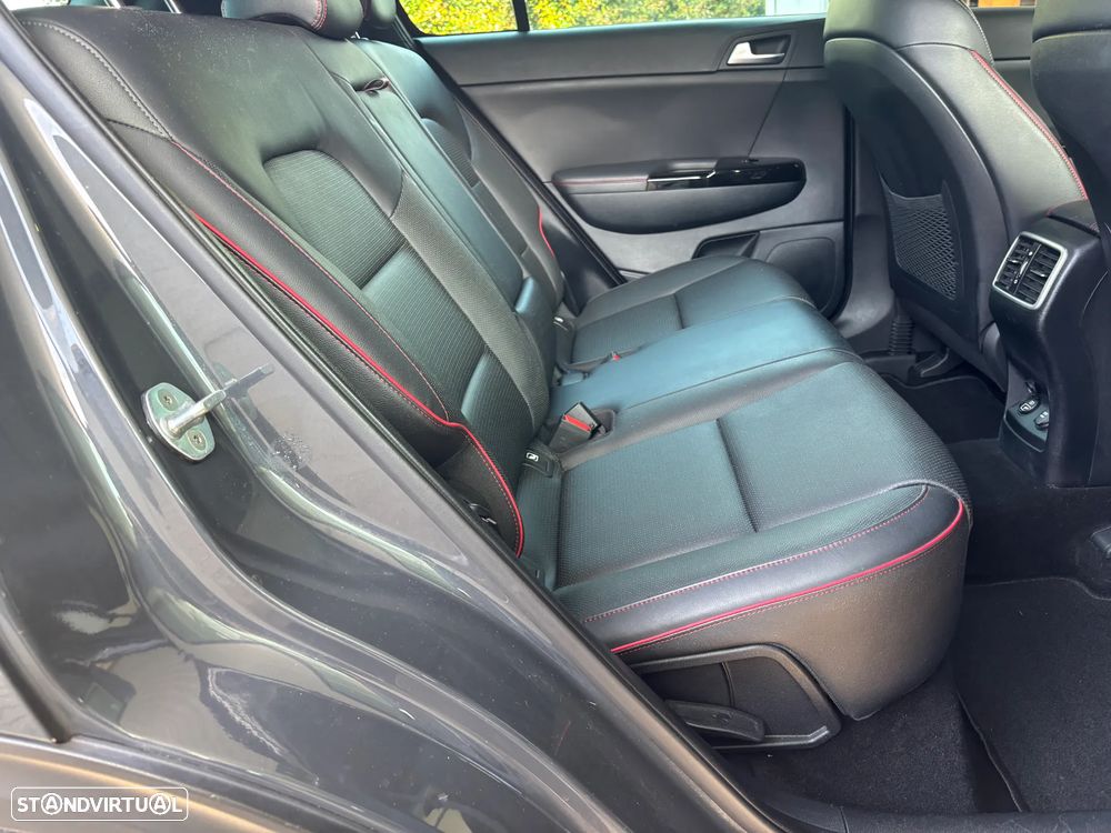 Kia Sportage 1.6 CRDi ISG MHEV GT Line - 17