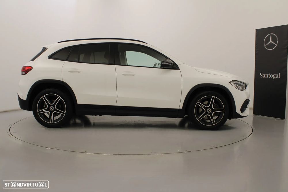 Mercedes-Benz GLA 180 d AMG Line - 4