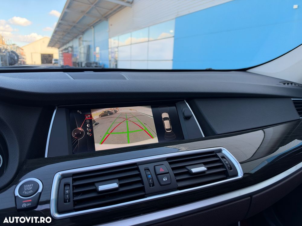 BMW Seria 5 530d xDrive AT - 18