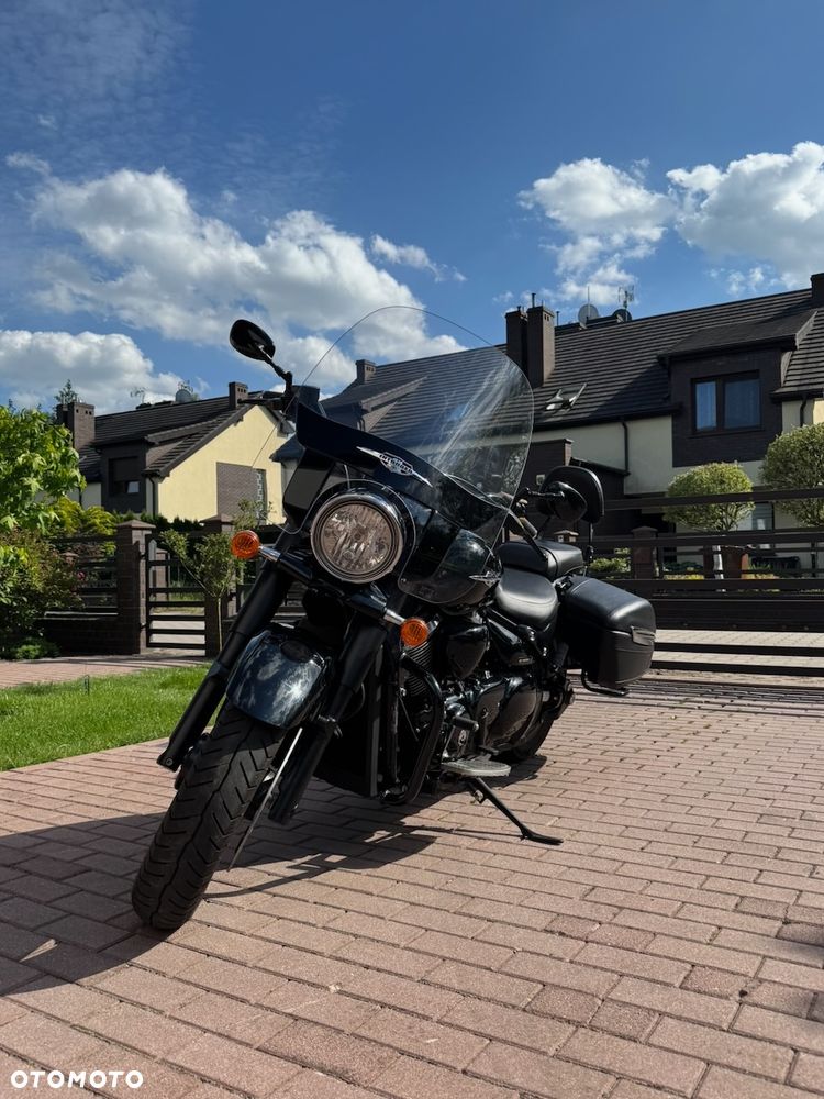 Suzuki Intruder - 5