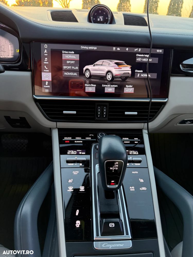 Porsche Cayenne Standard - 6