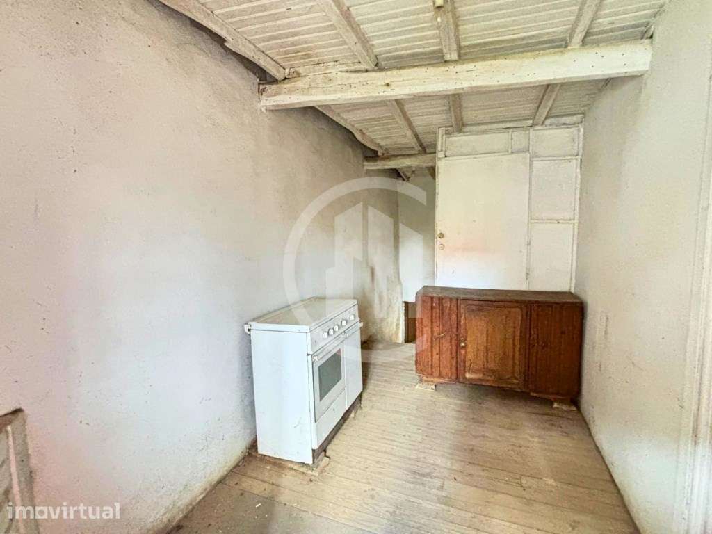 Casa em Peraboa para investimento ou reabilitação - Grande imagem: 3/10