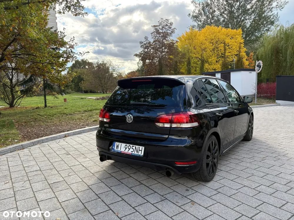 Volkswagen Golf VI 2.0 TSI GTI - 1