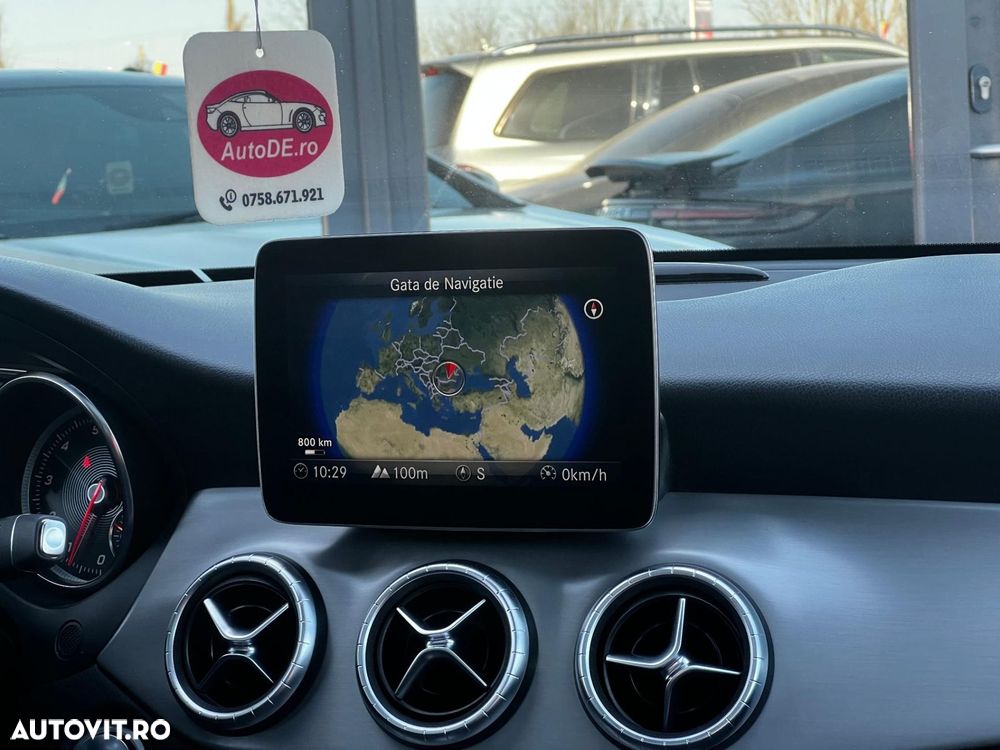 Mercedes-Benz CLA - 10