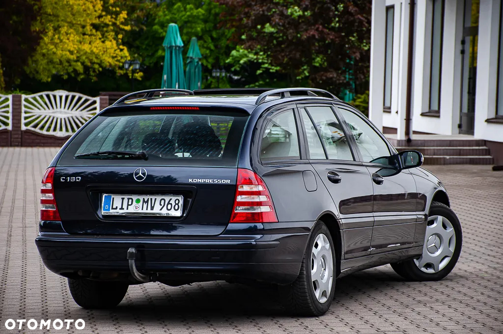Mercedes-Benz Klasa C 180 T Kompressor Avantgarde - 17