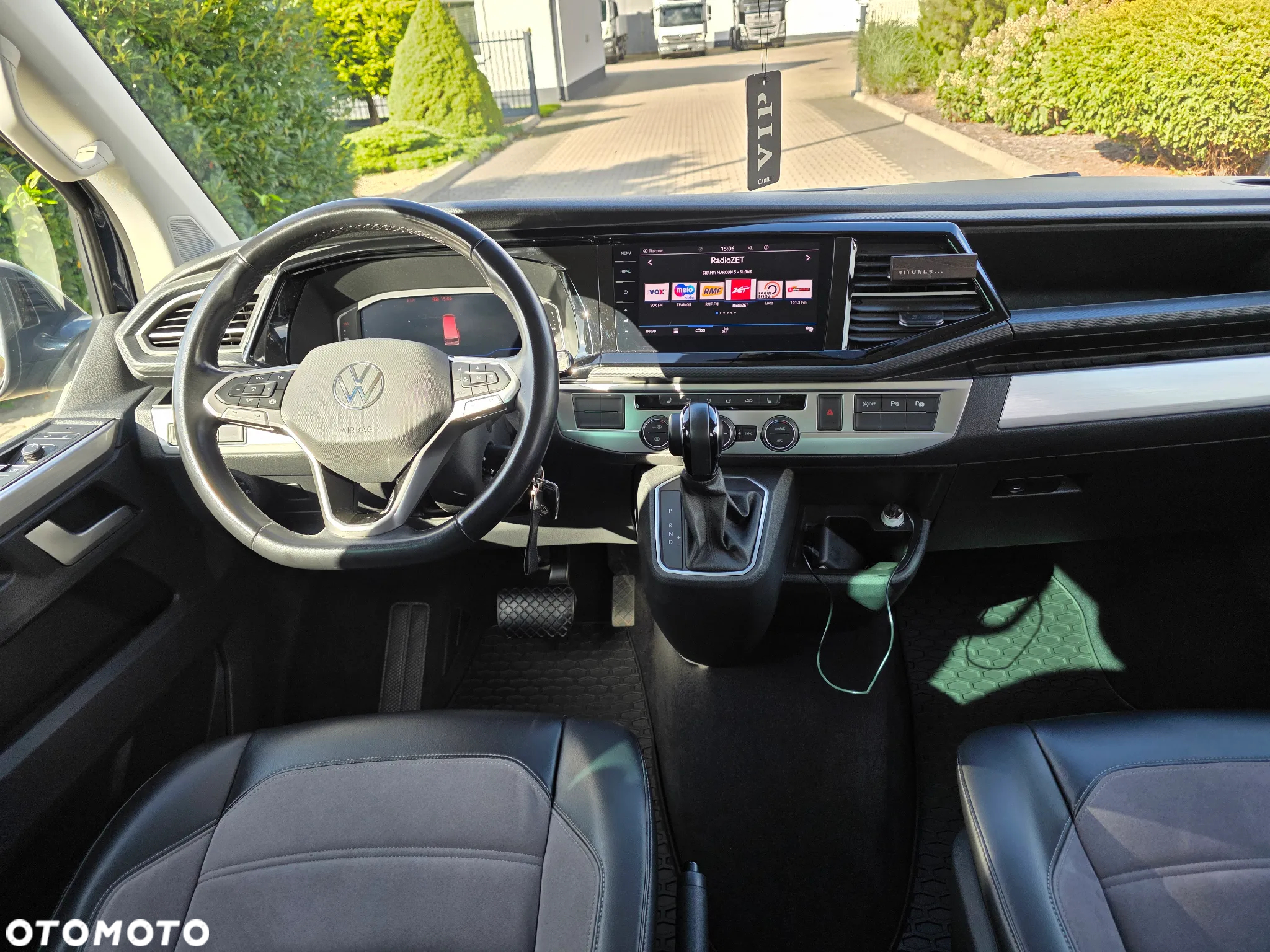 Volkswagen Multivan - 20