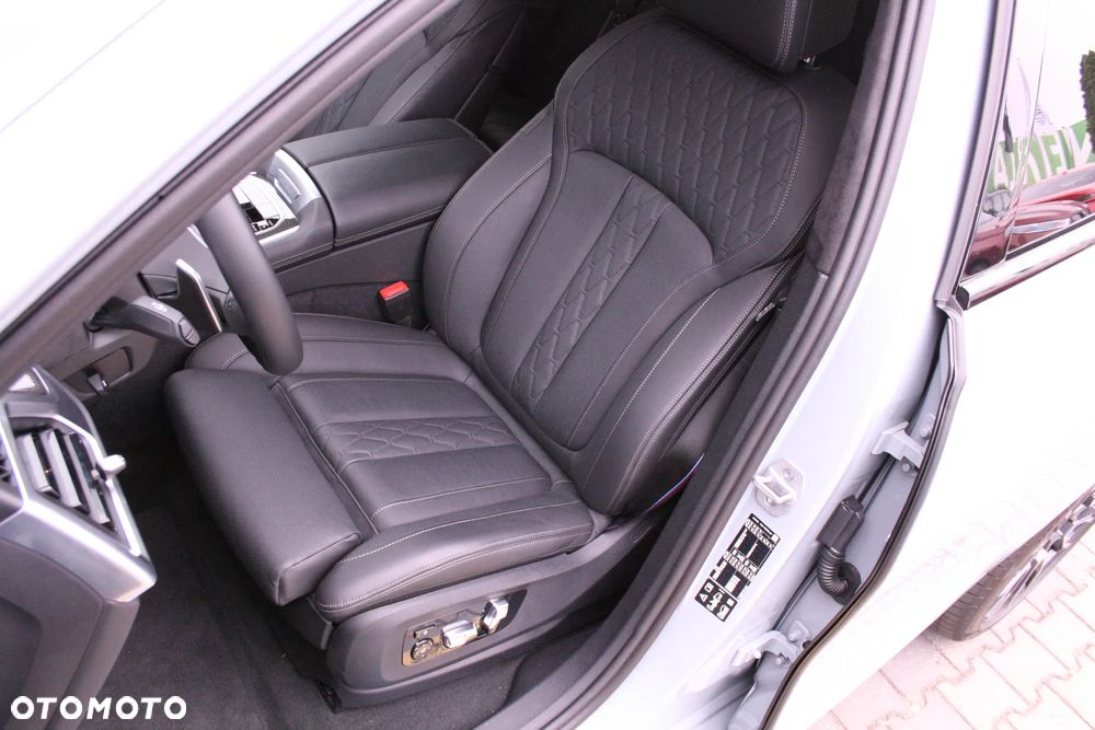 BMW X6 xDrive30d - 9