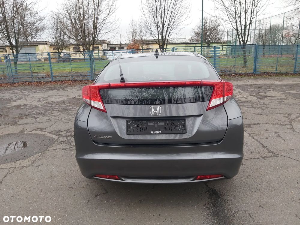 Honda Civic 1.8 i-VTEC Sport Black Edition - 4
