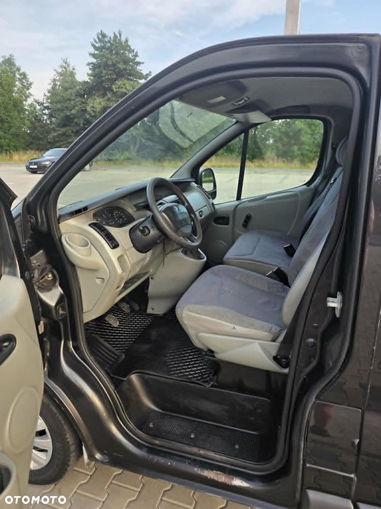 Renault Trafic - 15