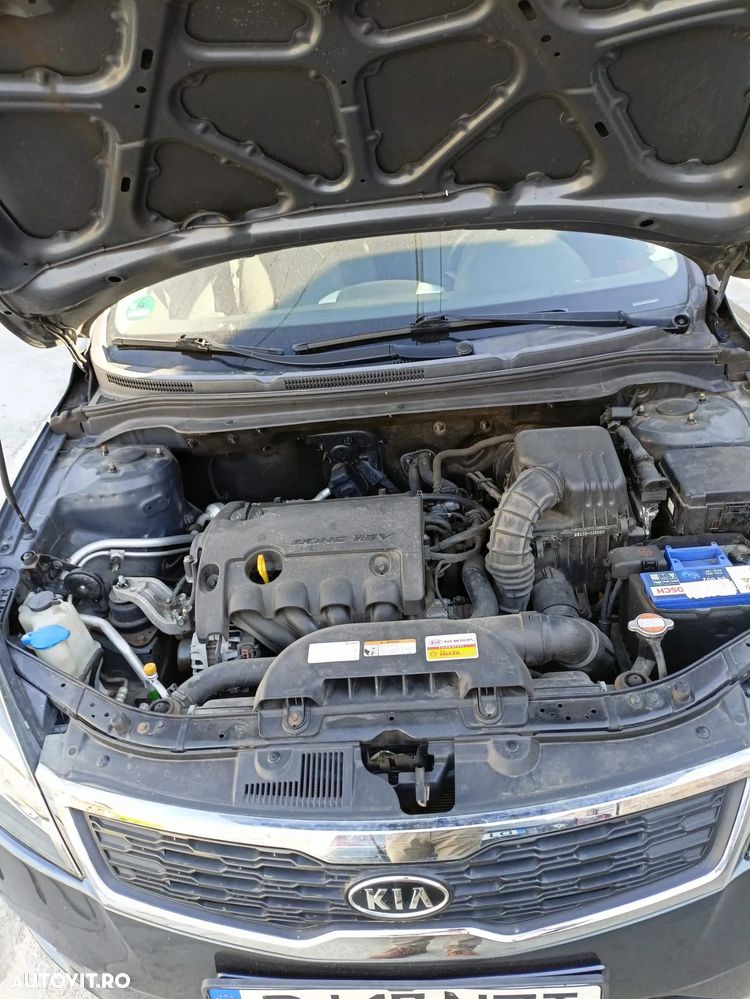 Kia Ceed 1.6 GSL Style - 4