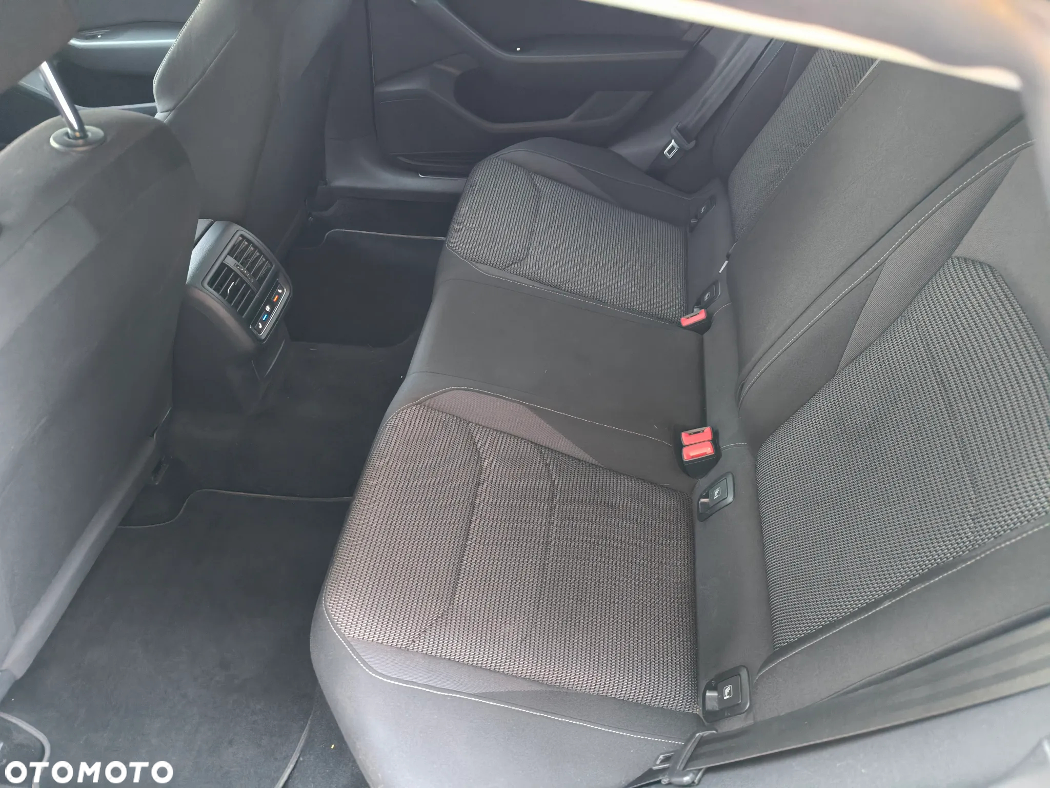 Volkswagen Arteon 2.0 TSI Elegance DSG - 38
