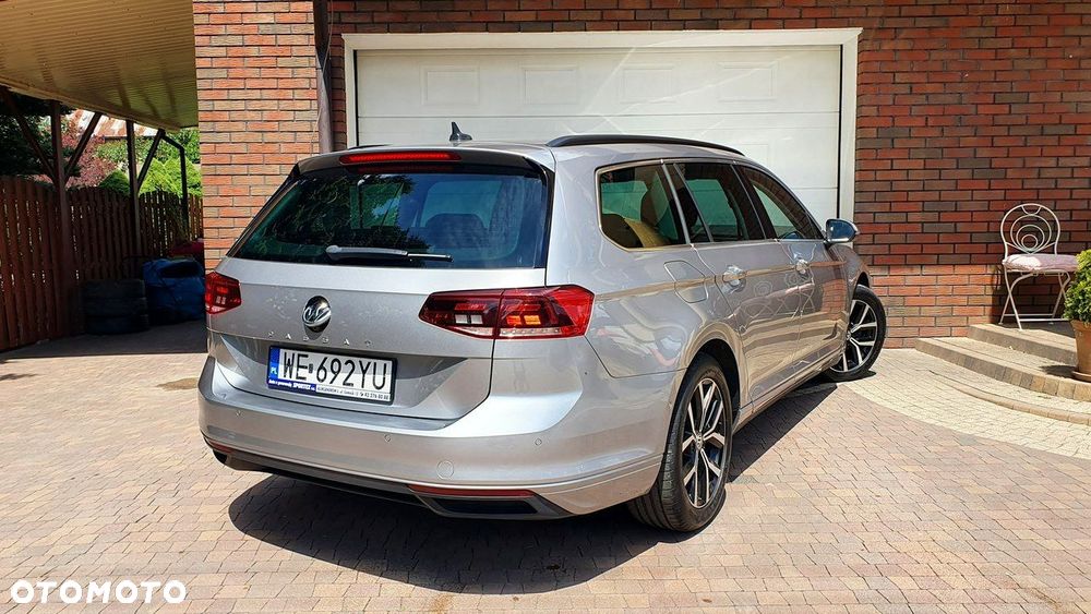 Volkswagen Passat - 13