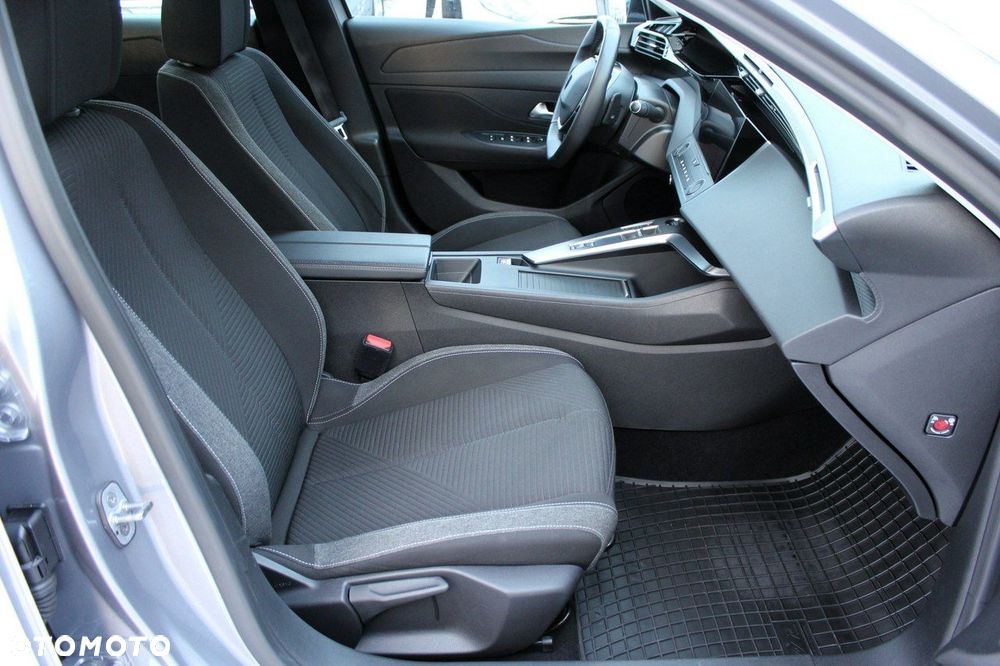 Peugeot 308 1.6 Hybrid PHEV Active Pack EAT8 - 8