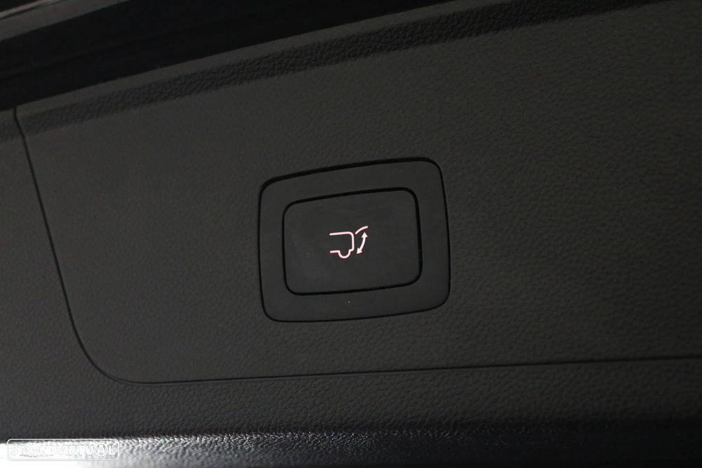 Maxus Euniq 6 Standard - 41