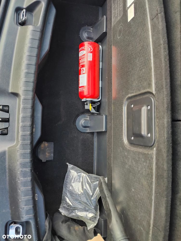 Ford S-Max 2.0 TDCi Titanium - 32