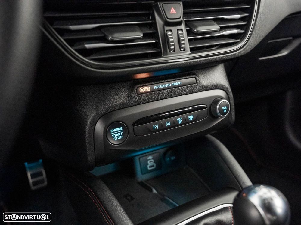 Ford Focus SW 1.0 EcoBoost MHEV ST-Line X - 27