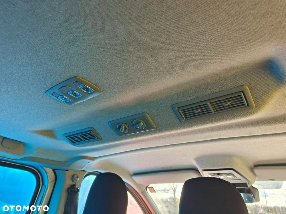 Renault Trafic - 12
