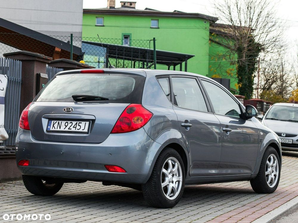 Kia Ceed 1.4 CVVT Attract - 7