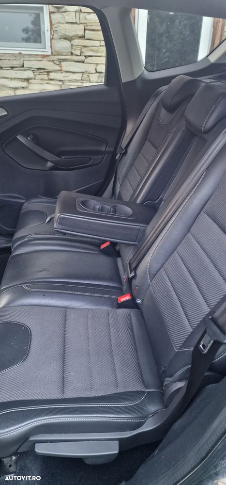 Ford Kuga 2.0 TDCi Powershift 4WD Titanium - 20