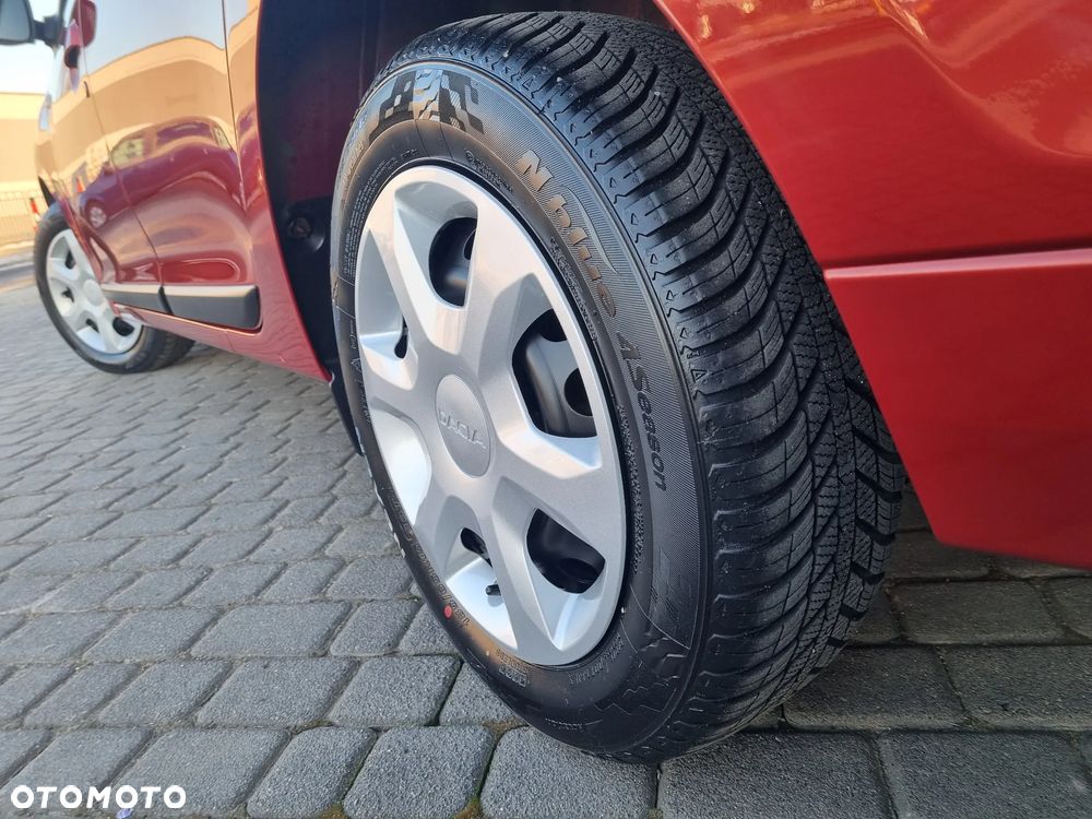 Dacia Logan SCe 75 Essential - 31