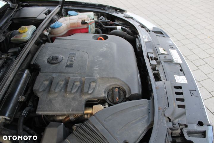 Seat Exeo 2.0 TDI DPF Style - 19