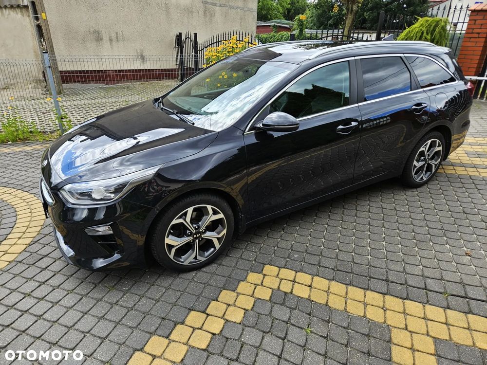 Kia Ceed 1.6 CRDi mHEV Business Line DCT - 17