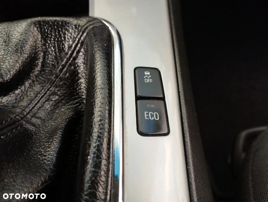 Chevrolet Cruze 1.4 T LTZ - 12