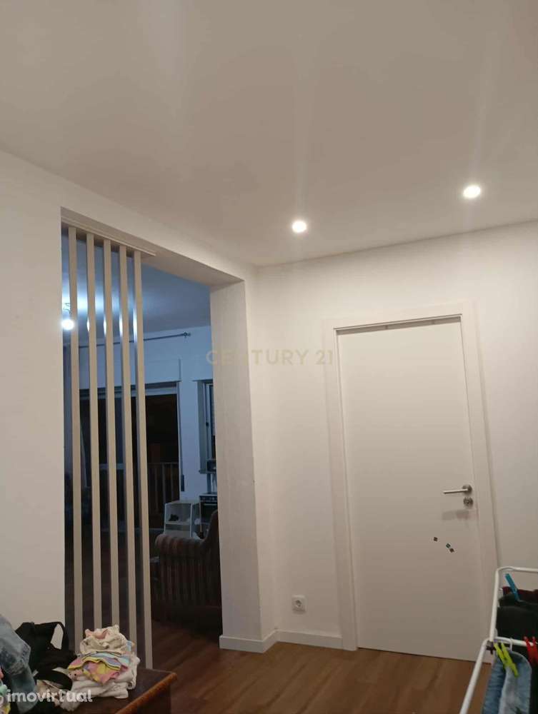 Apartamento T2 Marinha Grande - Excelente Oportunidade de investimento - Grande imagem: 3/7