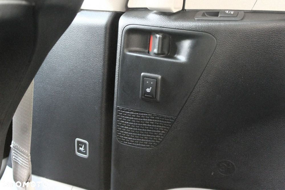 Chrysler Pacifica - 28