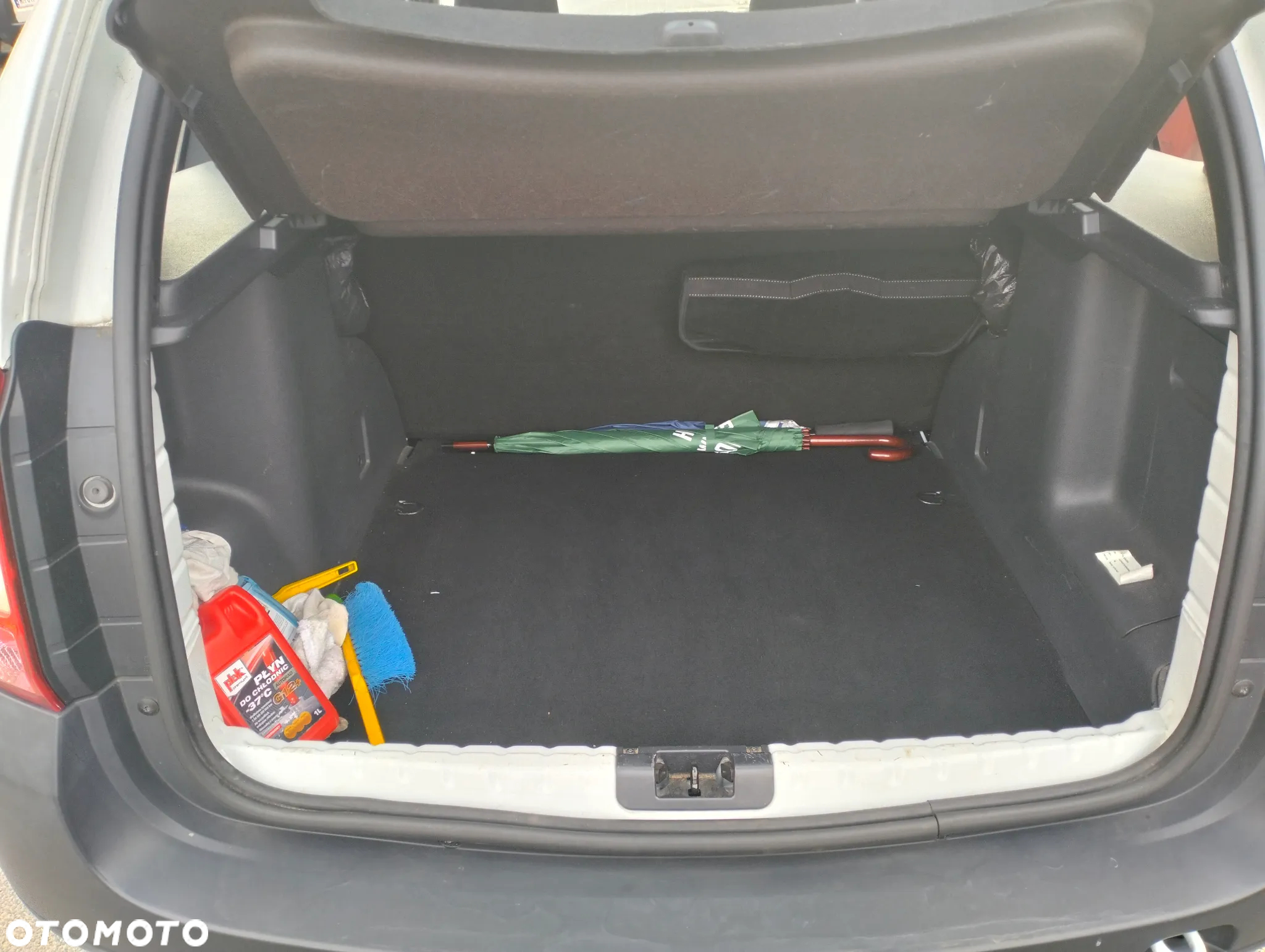 Dacia Duster 1.6 16V 4x2 - 12