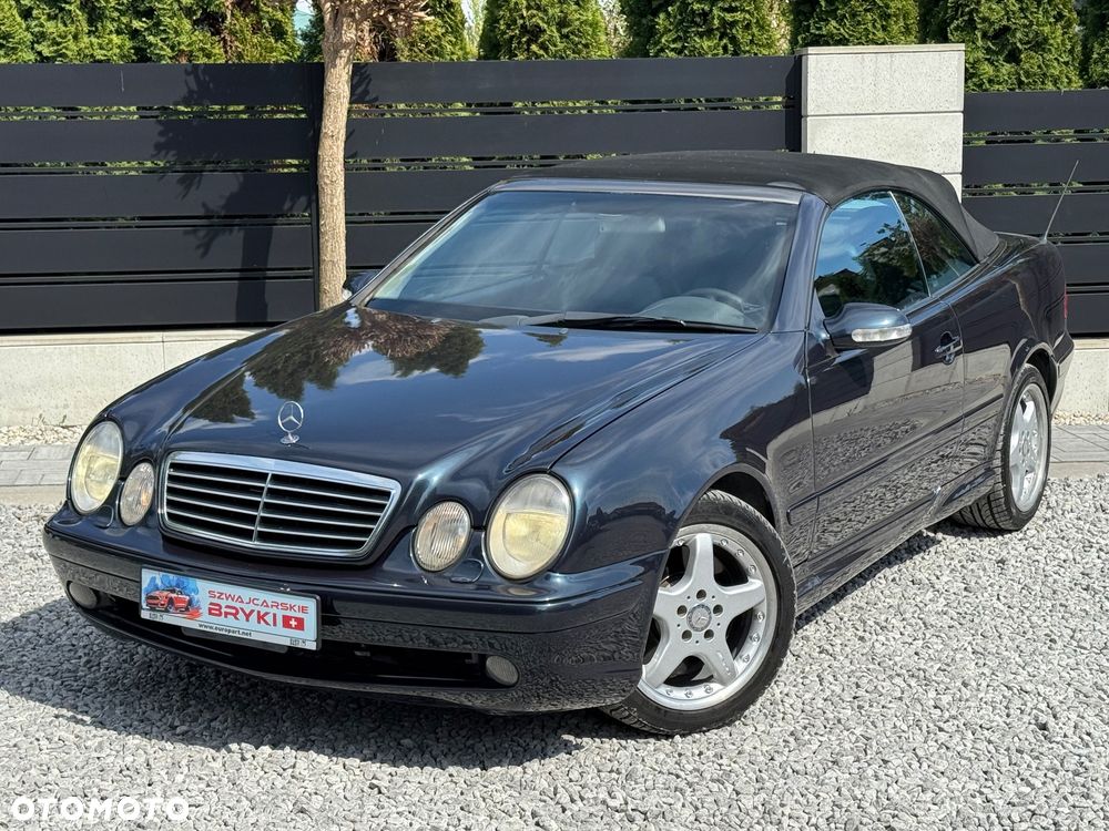 Mercedes-Benz CLK - 16