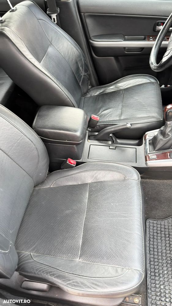 Suzuki Grand Vitara 1.9 DDiS Comfort DPF - 9