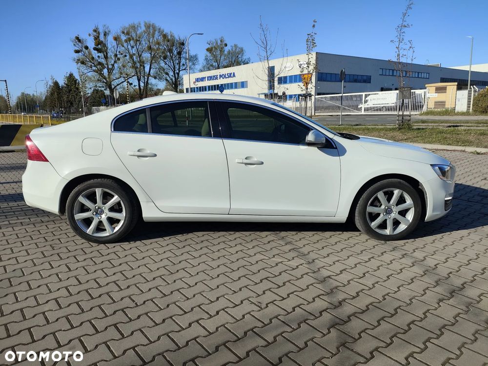 Volvo S60 T5 Geartronic - 4