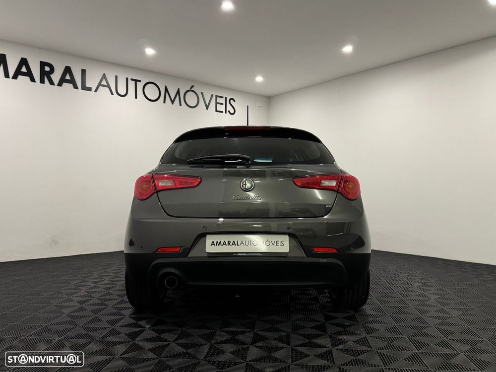 Alfa Romeo Giulietta 1.6 JTDM Distinctive - 5