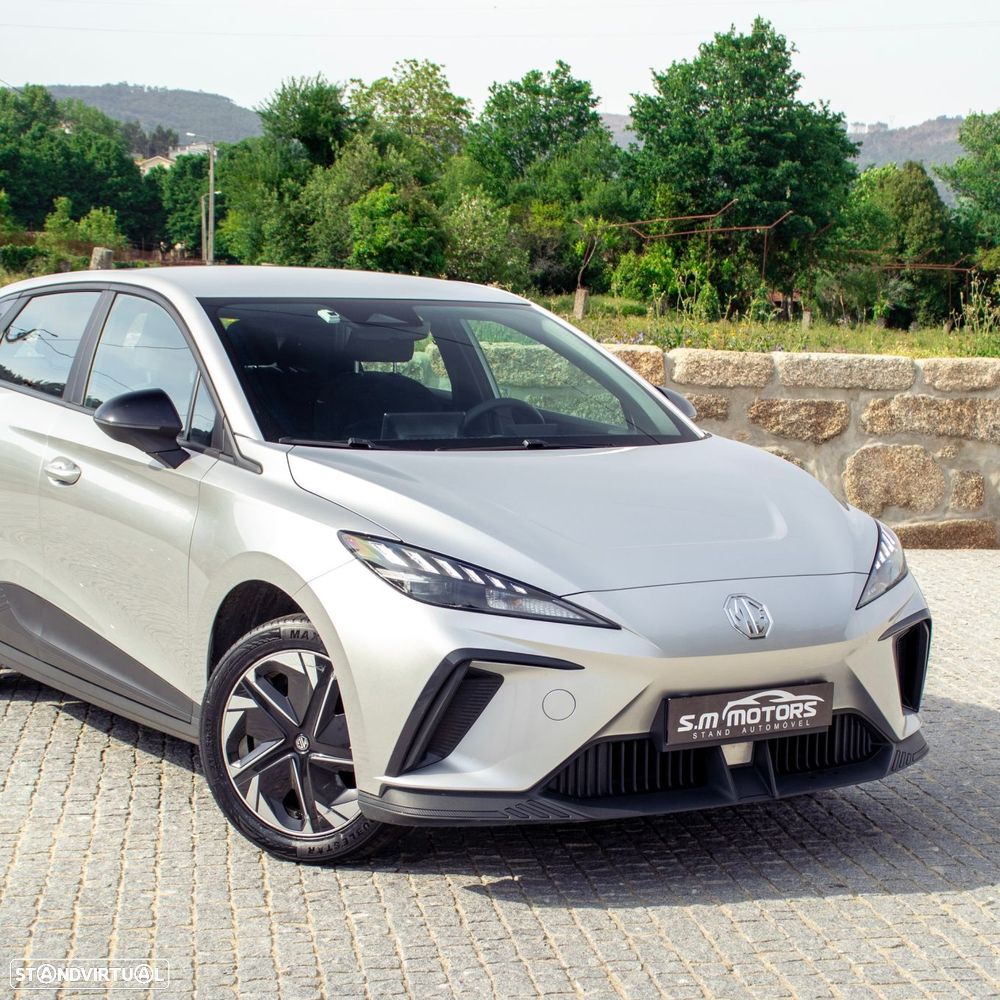 MG MG4 51 kWh Standard - 10