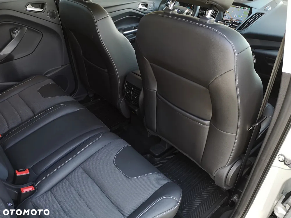 Ford Kuga 2.0 TDCi 4WD Titanium - 33