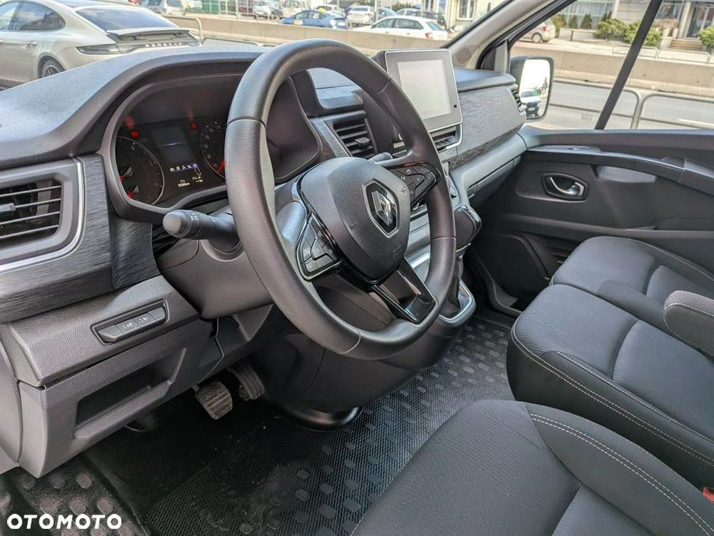 Renault Trafic - 13