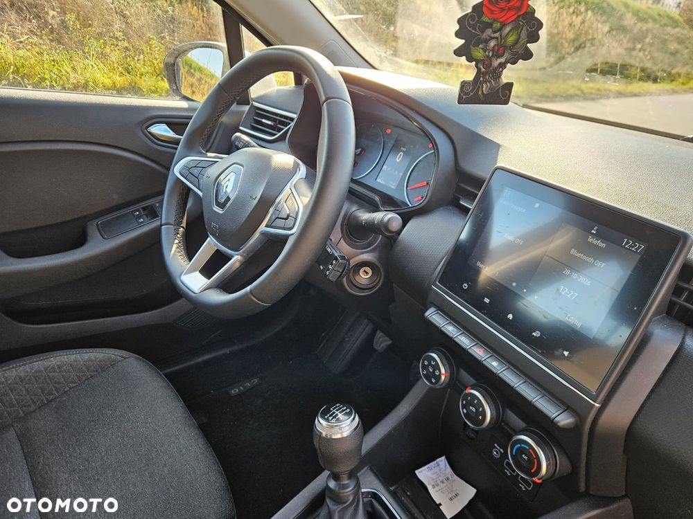 Renault Clio - 19