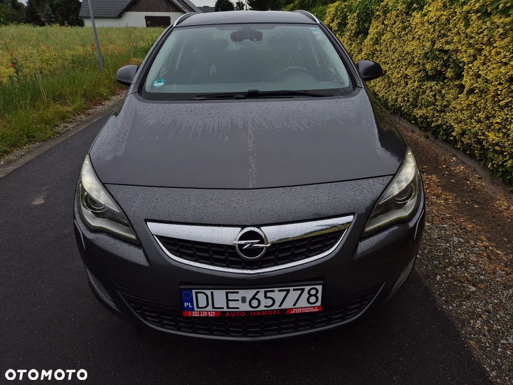 Opel Astra 2.0 CDTI Exklusiv - 8
