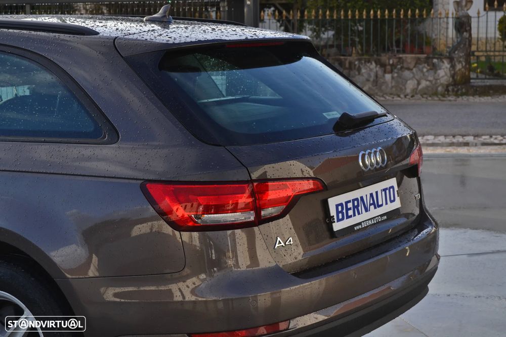 Audi A4 Avant 2.0 TDI - 9