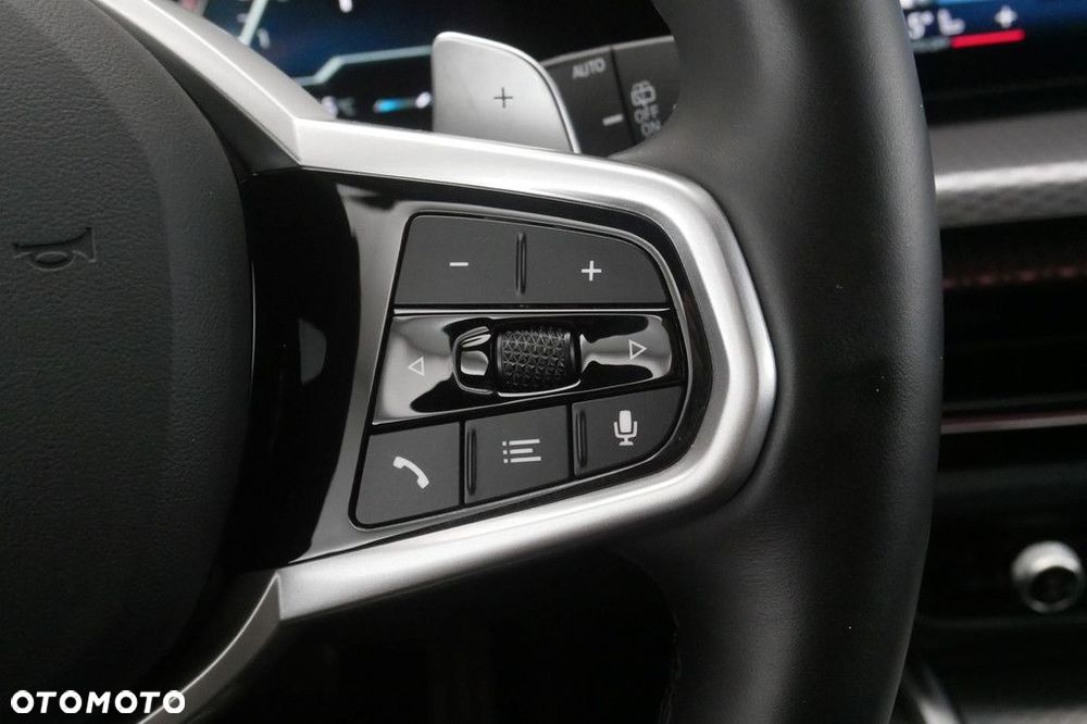 BMW Seria 3 - 36