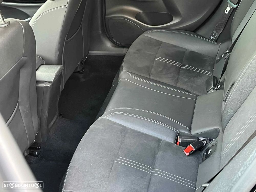 Opel Astra 1.2 T Ultimate S/S - 40